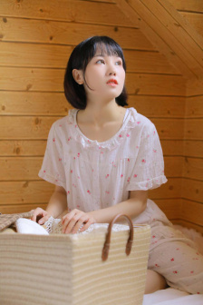 泷泽萝拉白妖精